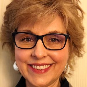 Meet your Posher, Renee